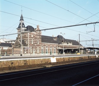 Temse - SNCB K04044-011 (5).jpg